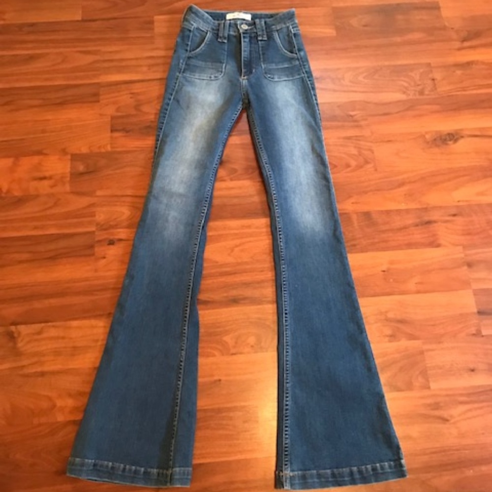 Hollister Flare Jeans Size 23